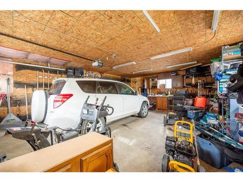 9638 112 Avenue, Grande Prairie, AB - Indoor Photo Showing Garage