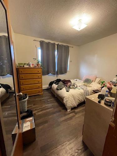 5839 49 Street, High Prairie, AB - Indoor Photo Showing Bedroom