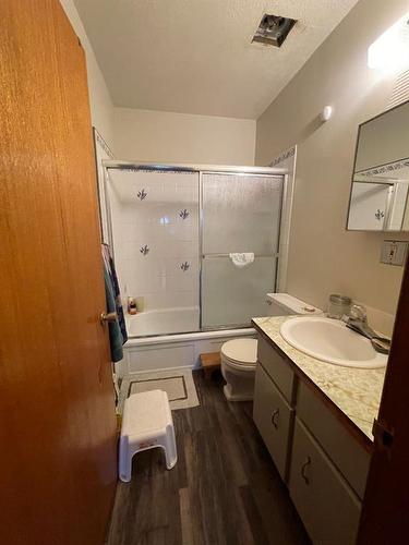 5839 49 Street, High Prairie, AB - Indoor Photo Showing Bathroom