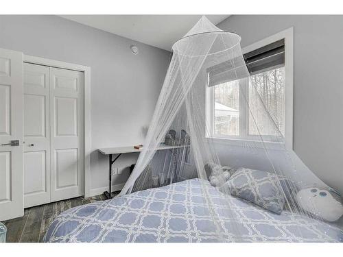 722003 Range Road 91, Rural Grande Prairie No. 1, County Of, AB - Indoor Photo Showing Bedroom