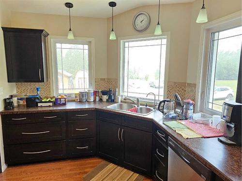 51026 Twp 712, Rural Grande Prairie No. 1, County Of, AB - Indoor Photo Showing Kitchen With Double Sink