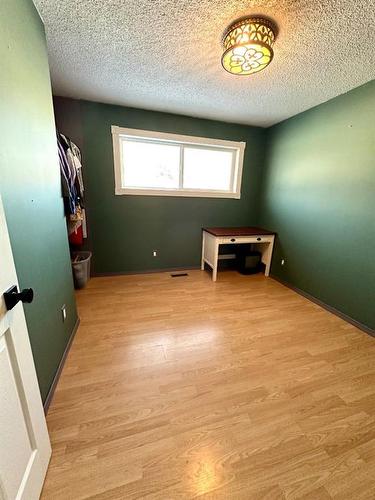 9239 107 Avenue, Grande Prairie, AB - Indoor Photo Showing Other Room