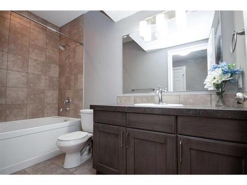 11210 81 Avenue, Grande Prairie, AB - Indoor Photo Showing Bathroom