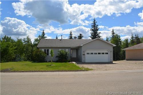 13605 92 Street, Peace River, AB - Outdoor