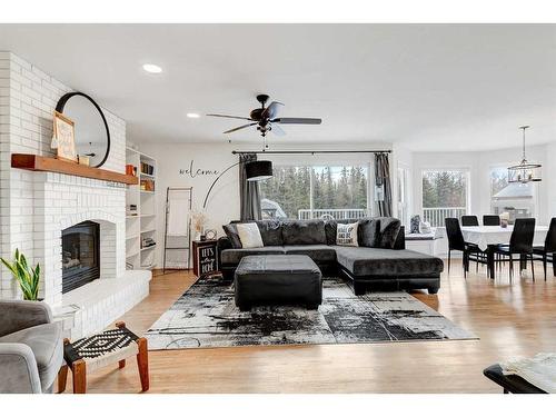 730005 724 Highway, Rural Grande Prairie No. 1, County Of, AB - Indoor Photo Showing Dining Room