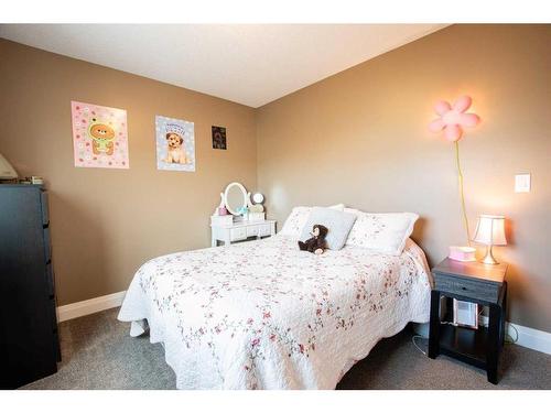 8522 70A Avenue, Grande Prairie, AB - Indoor Photo Showing Bedroom
