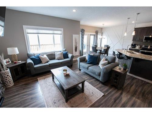 7466 91 Street, Grande Prairie, AB - Indoor Photo Showing Living Room