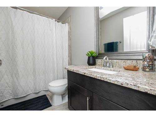 7466 91 Street, Grande Prairie, AB - Indoor Photo Showing Bathroom