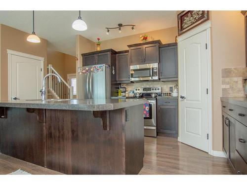 8833 73 Avenue, Grande Prairie, AB - Indoor Photo Showing Kitchen With Stainless Steel Kitchen With Upgraded Kitchen