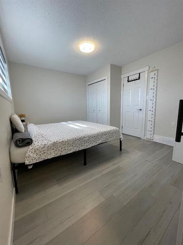 4313-50A Avenue, High Prairie, AB - Indoor Photo Showing Bedroom
