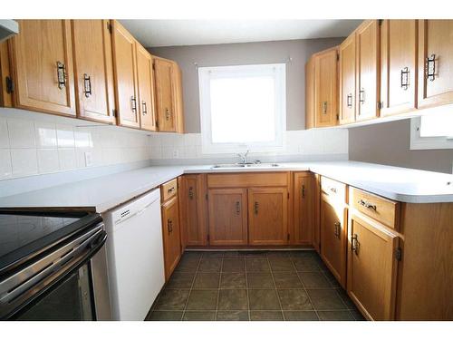 16 Discovery Crescent, Rainbow Lake, AB - Indoor Photo Showing Kitchen