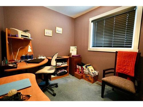 9109 136 Avenue, Peace River, AB - Indoor Photo Showing Office