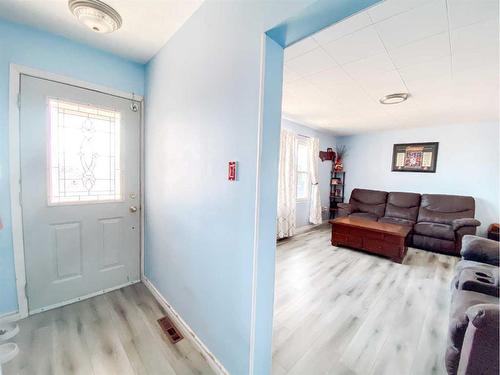 4728 53 Street, Rycroft, AB - Indoor Photo Showing Other Room