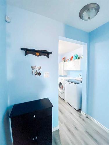 4728 53 Street, Rycroft, AB - Indoor Photo Showing Laundry Room