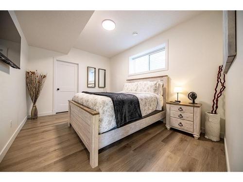12033 77 Avenue, Grande Prairie, AB - Indoor Photo Showing Bedroom