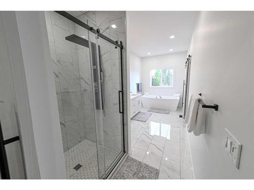 5814 90 Street, Grande Prairie, AB - Indoor Photo Showing Bathroom