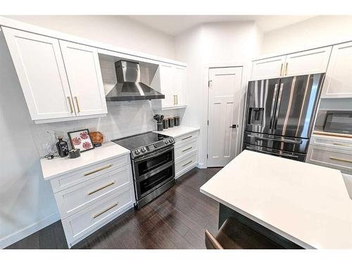 5814 90 Street, Grande Prairie, AB - Indoor Photo Showing Kitchen