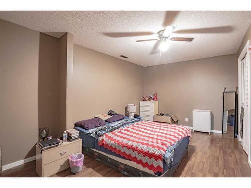 5237 54 Avenue, Berwyn, AB - Indoor Photo Showing Bedroom