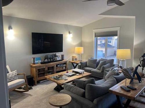 11313 106A Avenue, Grande Prairie, AB - Indoor Photo Showing Living Room