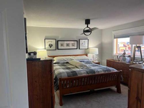 11313 106A Avenue, Grande Prairie, AB - Indoor Photo Showing Bedroom