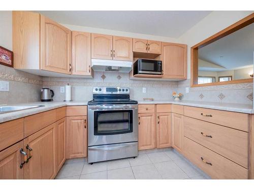 10601 126 Avenue, Grande Prairie, AB - Indoor Photo Showing Kitchen