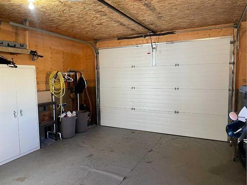 10510 90 Street, Peace River, AB - Indoor Photo Showing Garage
