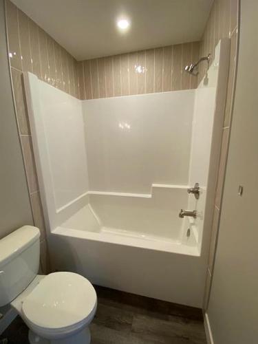 11342 107 Avenue, Grande Prairie, AB - Indoor Photo Showing Bathroom