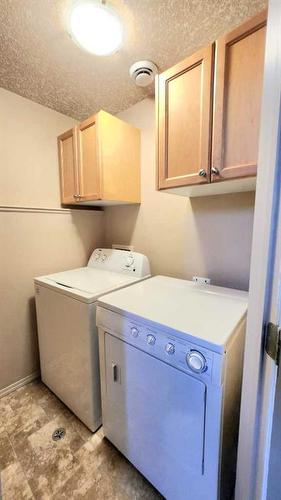 6915 112 Street, Grande Prairie, AB - Indoor Photo Showing Laundry Room