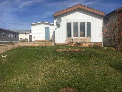 10318 105 Street, High Level, AB - Outdoor