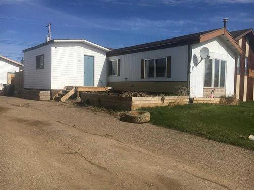 10318 105 Street, High Level, AB - Outdoor