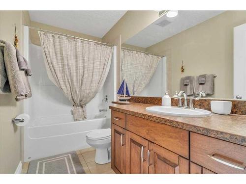 7811 Westminster Way, Rural Grande Prairie No. 1, County Of, AB - Indoor Photo Showing Bathroom