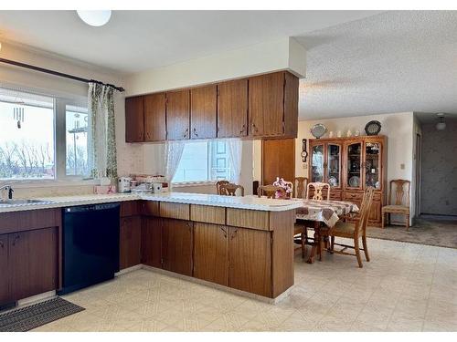 815059 Rge Rd 31, Rural Fairview No. 136, M.D. Of, AB - Indoor Photo Showing Kitchen