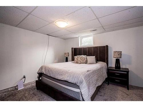 104 843058 Range Road 222, Rural Northern Lights, County Of, AB - Indoor Photo Showing Bedroom