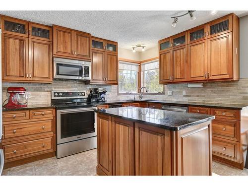 70023B 710 Township, Rural Grande Prairie No. 1, County Of, AB - Indoor Photo Showing Kitchen