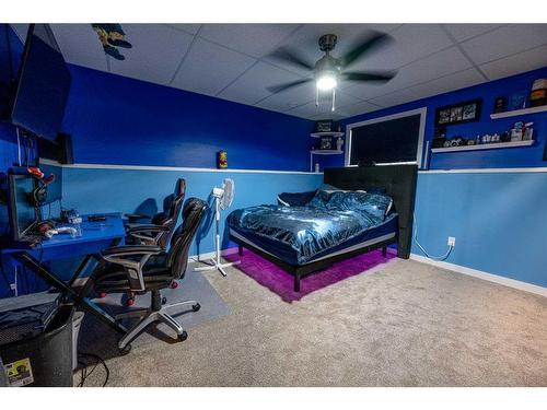 8101 106 Street, Grande Prairie, AB - Indoor Photo Showing Bedroom