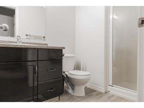 96 Pinnacle Way, Grande Prairie, AB - Indoor Photo Showing Bathroom