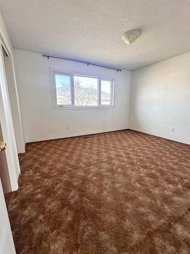 10429 Hoppe Avenue, Grande Cache, AB - Indoor Photo Showing Other Room