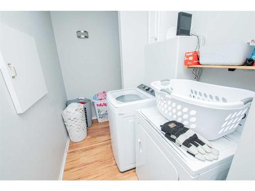 9313 101 Avenue, Grande Prairie, AB - Indoor Photo Showing Laundry Room