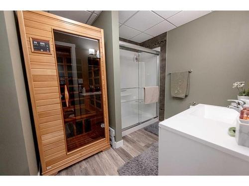 10817 Lexington Street, Rural Grande Prairie No. 1, County Of, AB - Indoor Photo Showing Bedroom