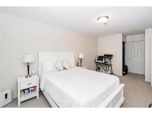 106-9810 96 Street, Grande Prairie, AB - Indoor Photo Showing Bedroom