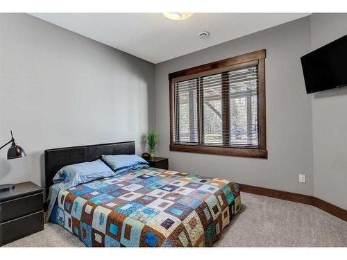 35 64009 Twp Rd 704, Rural Grande Prairie No. 1, County Of, AB - Indoor Photo Showing Bedroom