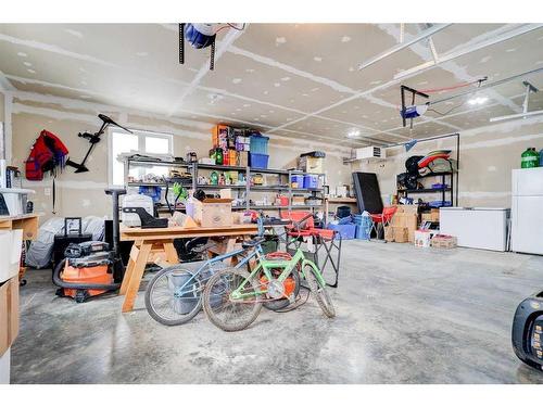 4801 45 Avenue, Spirit River, AB - Indoor Photo Showing Garage