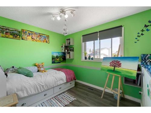 9618 64 Avenue Avenue, Grande Prairie, AB - Indoor Photo Showing Bedroom