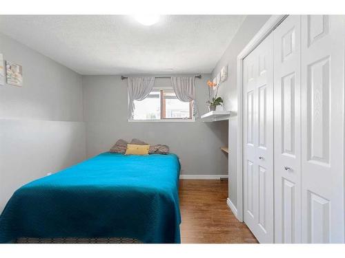 9618 64 Avenue Avenue, Grande Prairie, AB - Indoor Photo Showing Bedroom