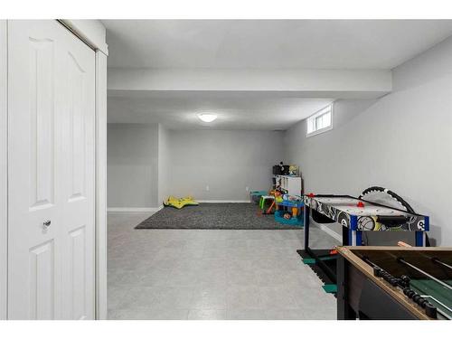 9618 64 Avenue Avenue, Grande Prairie, AB - Indoor Photo Showing Other Room