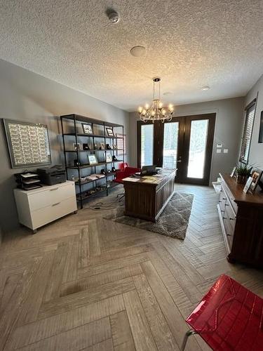 61033 704A Township, Rural Grande Prairie No. 1, County Of, AB - Indoor Photo Showing Living Room