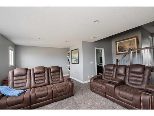 10217 125 Avenue, Grande Prairie, AB - Indoor Photo Showing Living Room