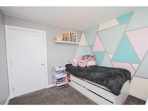 10217 125 Avenue, Grande Prairie, AB - Indoor Photo Showing Bedroom