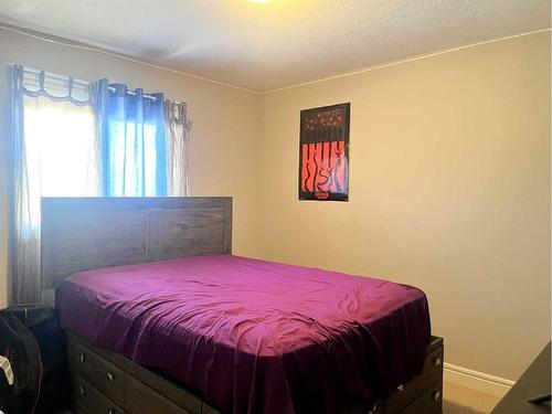 9126 131 Avenue, Grande Prairie, AB - Indoor Photo Showing Bedroom