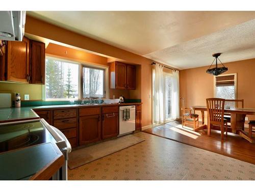 260027 685 Highway, Rural Peace No. 135, M.D. Of, AB - Indoor Photo Showing Kitchen